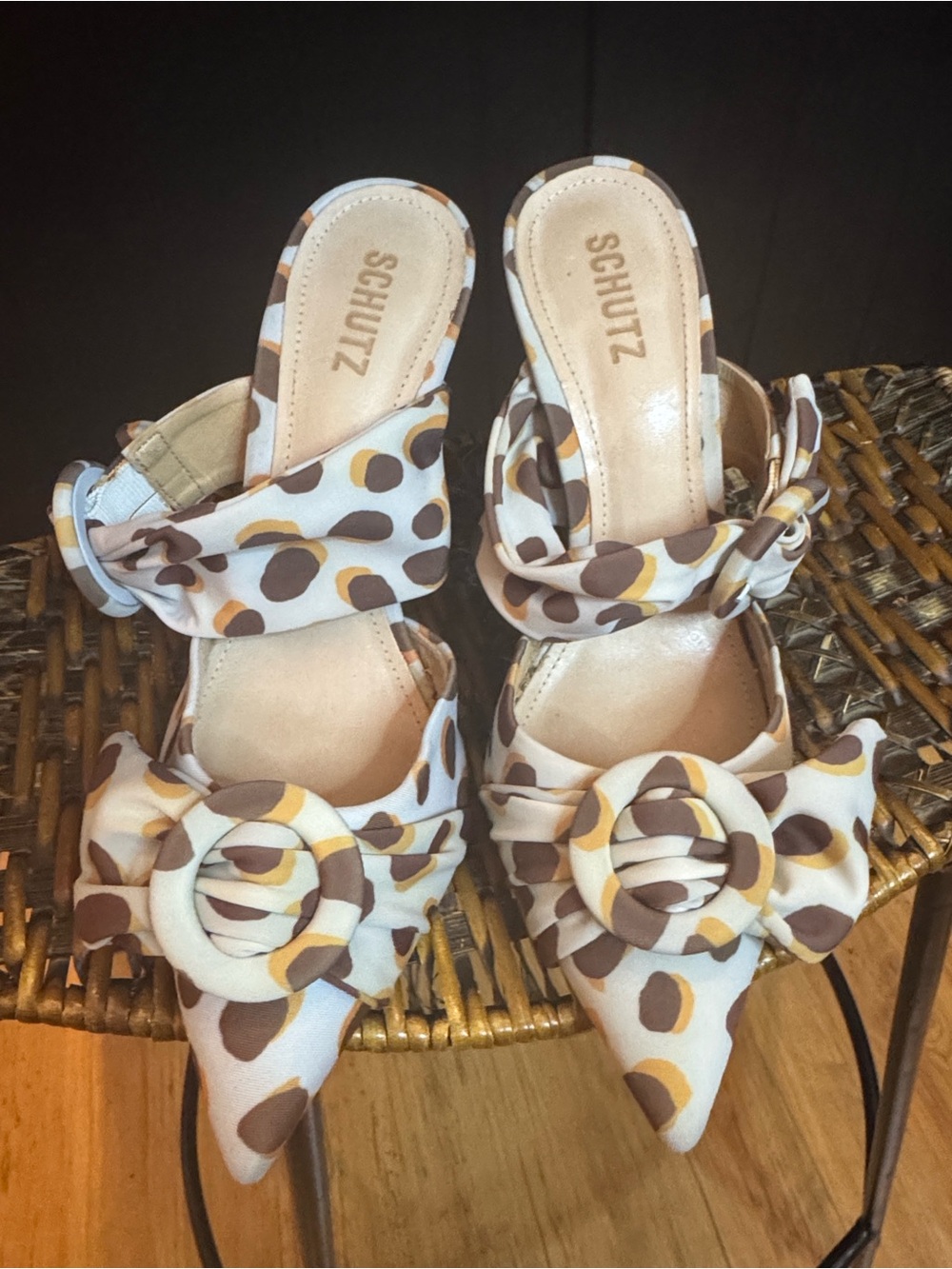 Schutz Heel Sexy Buckle Brazil 9.5